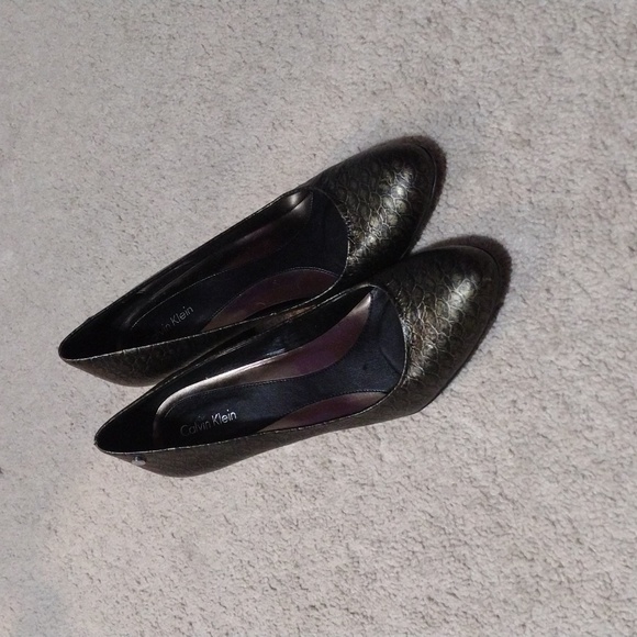 Calvin Klein Heels Size 8.5 - Picture 1 of 4